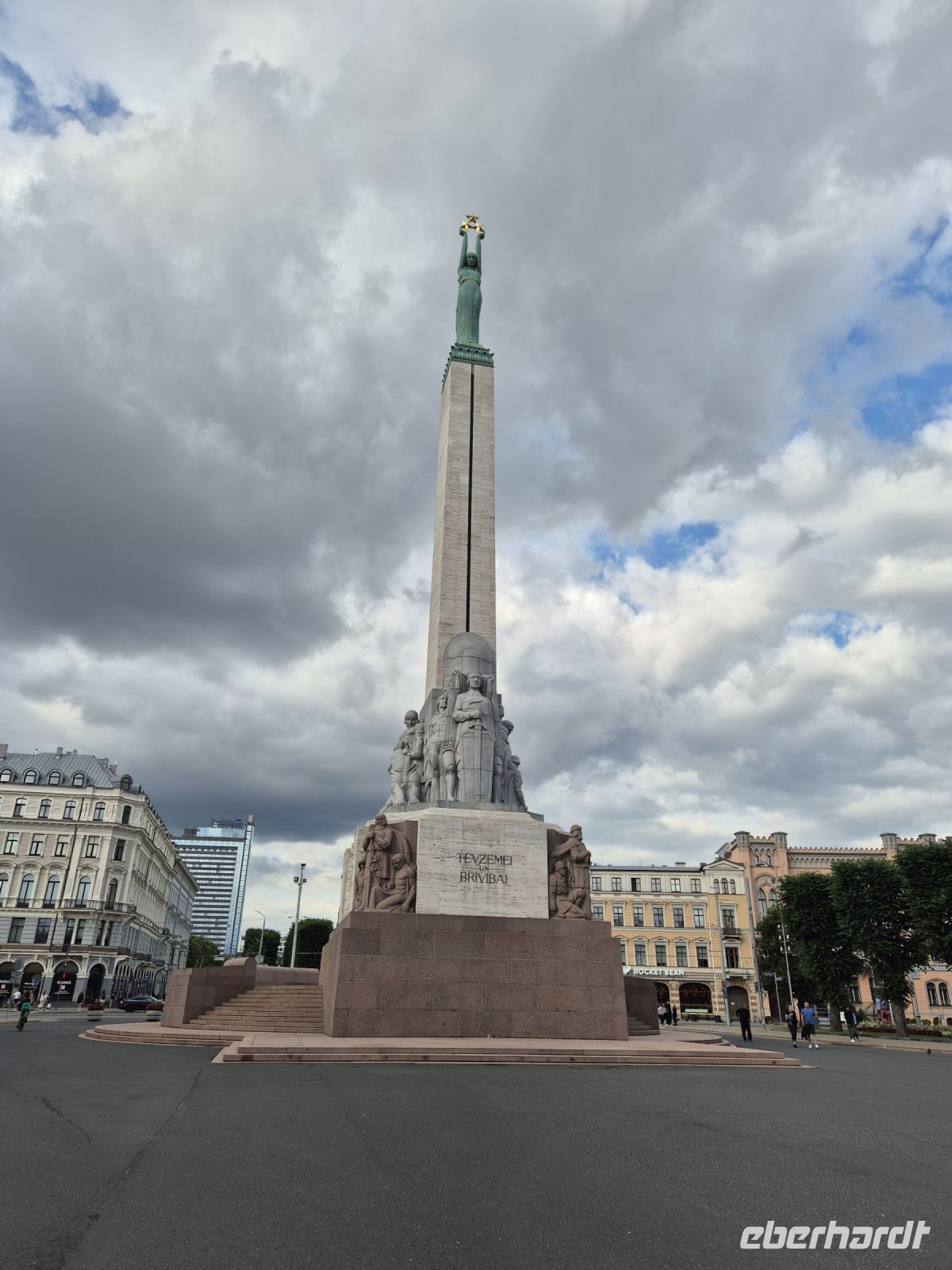 Tag 6 - Riga - Freiheitsdenkmal