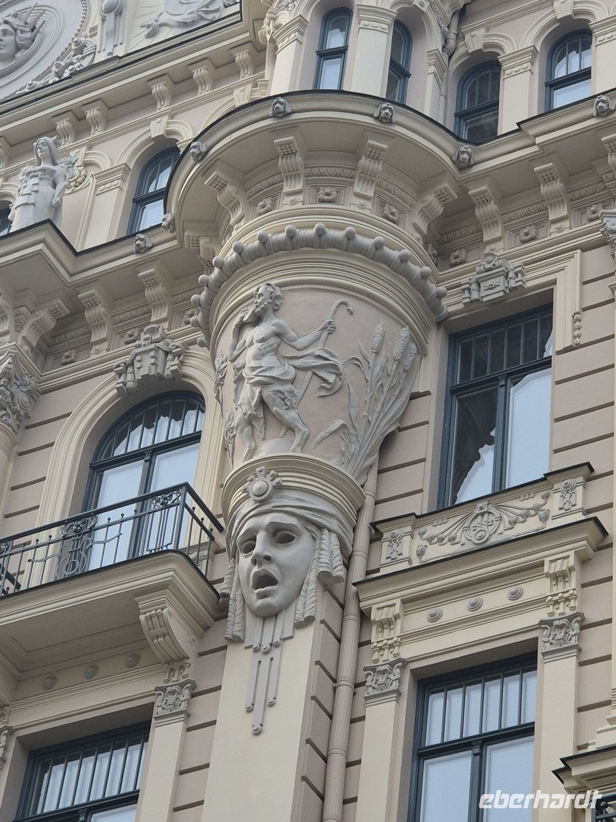 Tag 6 - Riga - Stadtbesichtigung - Jugendstil Detail
