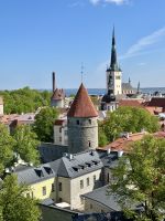 Blick über Tallinn bis zur Ostsee