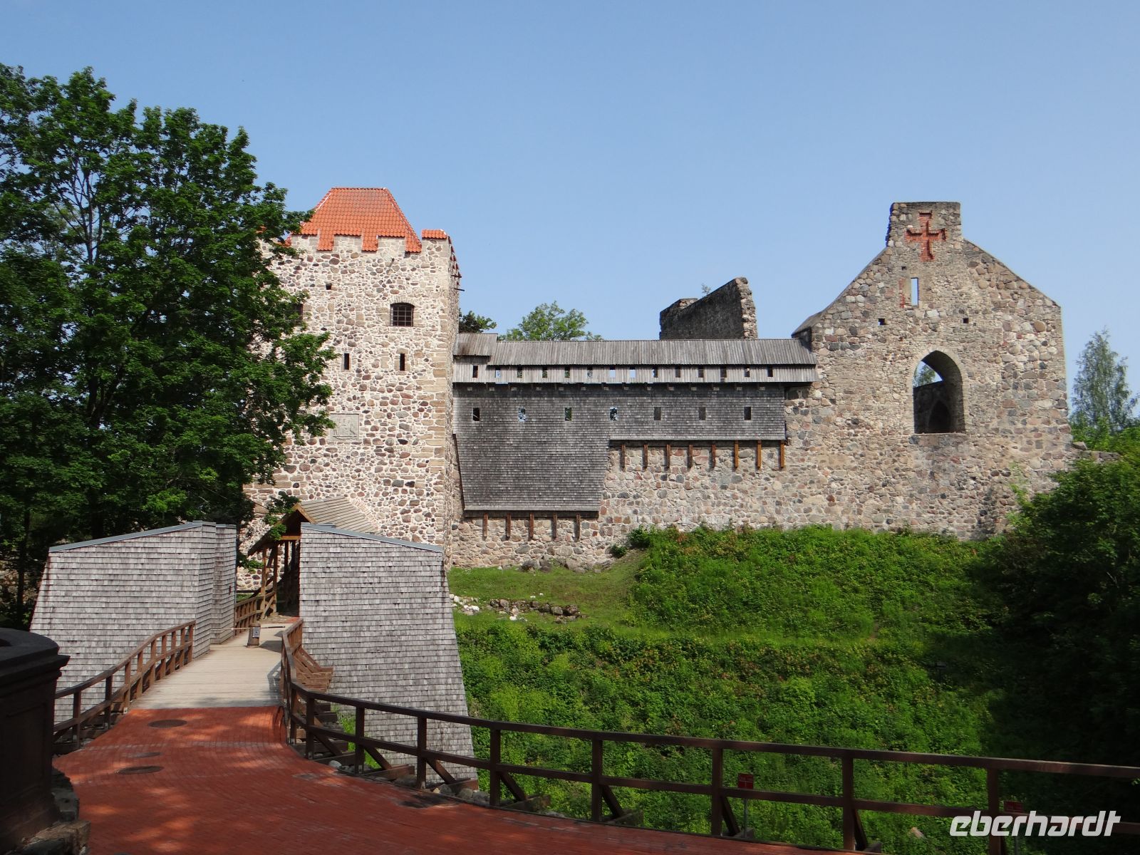 Sigulda, Burg Segewold mit dem Kreuz der Tempelritter