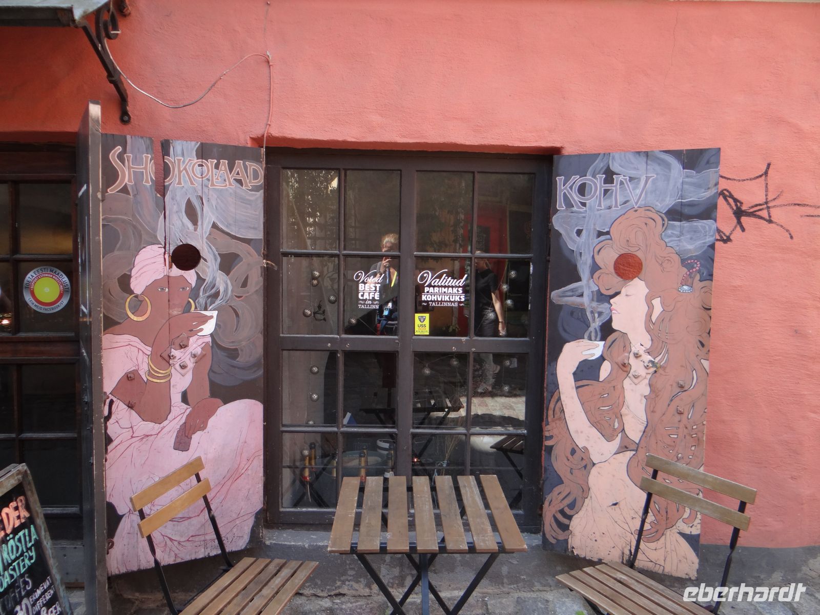 Tallinn, in den Straßen und Gassen sind viele Details zu sehen.