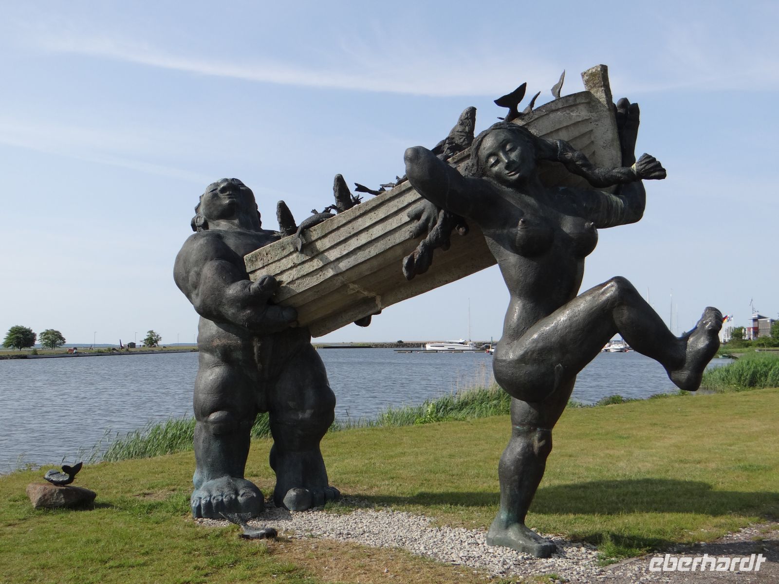 Kuressaare, der Sage nach lebten auf der Insel friedliche Riesen, vor denen man sich nicht fürchten musste.