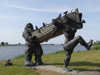 Kuressaare, der Sage nach lebten auf der Insel friedliche Riesen, vor denen man sich nicht fürchten musste.