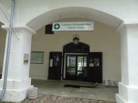 ... im ehemaligen Pferdestall...