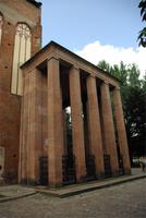 Koenigsberg_Dom_Kantgrab