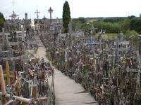 Berg der Kreuze von der Mitte