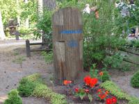 Grab von Hermann Blode, der 1896 die Künstlerkolonie in Nidden gründete