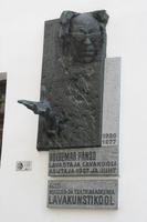 Voldemar Panso Denkmal an der Schauspielschule von Tallinn