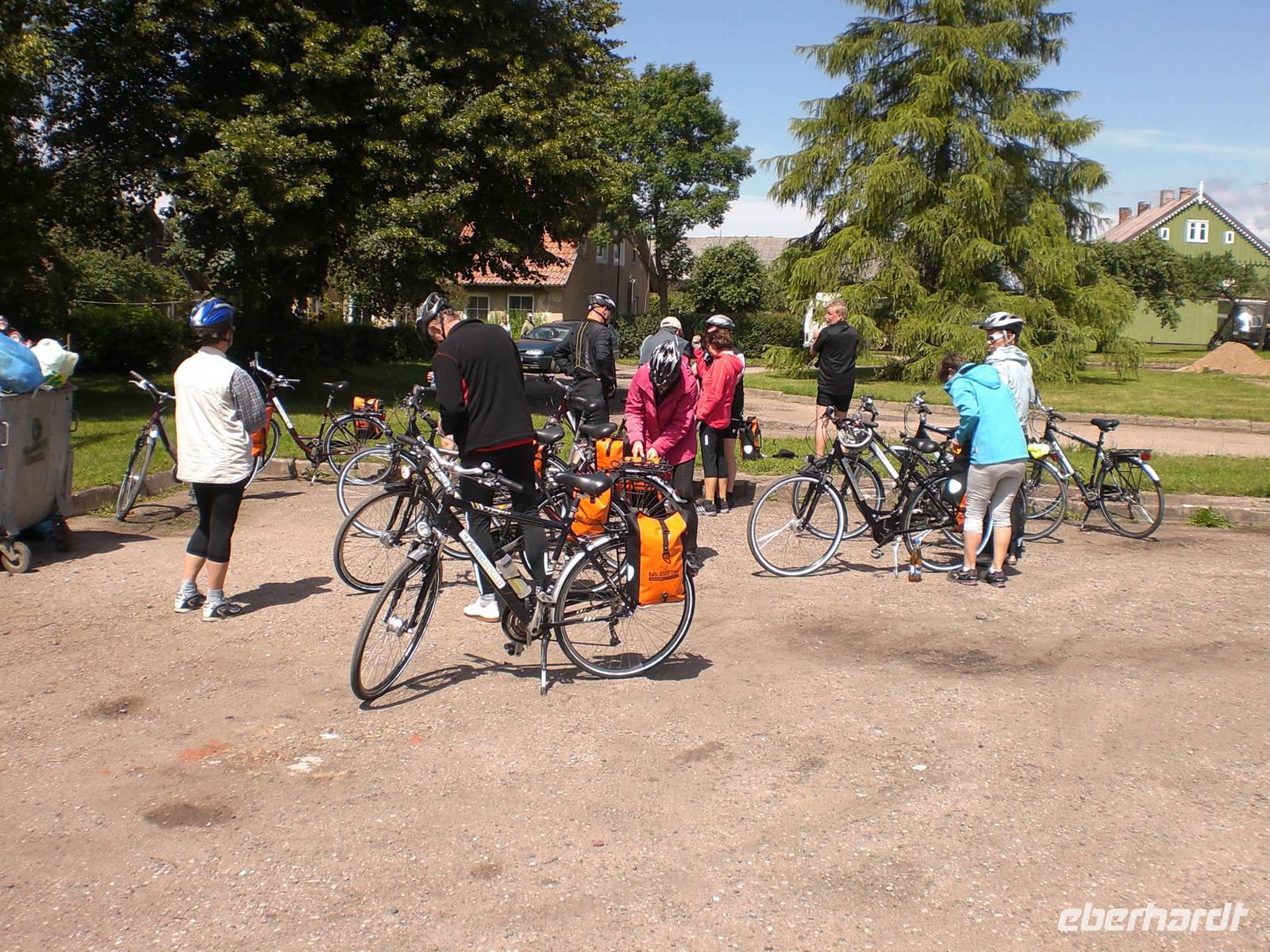 Radreisegäste im Baltikum