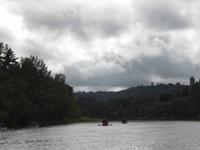 Kanufahrt auf der Gauja mit Blick auf die Burg Turaida