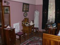 Einrichtung in einer Jugendstilwohnung