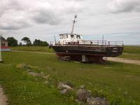 Trockengelegtes Schiff