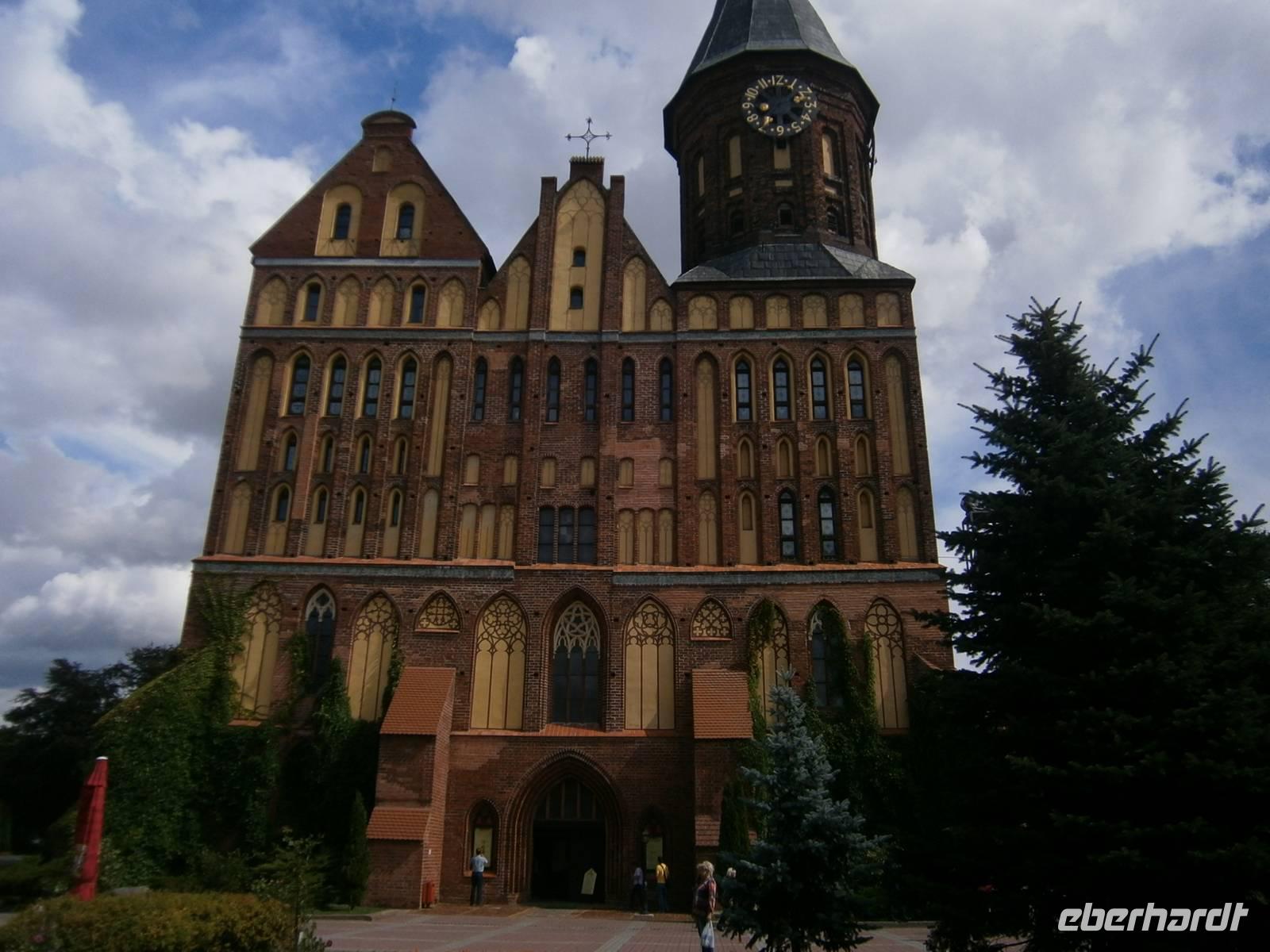 Haupteingang in den Dom