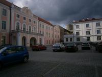 Senatsplatz mit dem Senatsgebäude in Tallinns Oberstadt