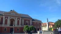 Memel (Klaipeda), Bummel durch die Altstadt, Rathausplatz mit Ännchen von Tharau  Brunnen