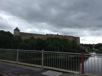 an der Grenze in Narva