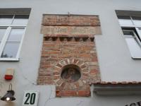 ein Stück Wand der evangelischen Kirche