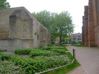 Veurne, Markt mit Hl. Walburgakirche (Westtor, sog. Zisterne)