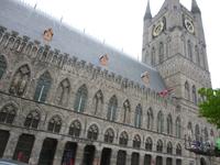 Ypern, Tuchhalle mit Belfried