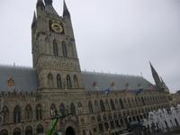 Ypern, Tuchhalle mit Belfried