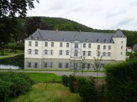 Palais im Garten von Annevois