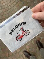 Die Karte versenden – oder die Tüte?