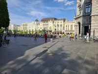 Blick auf den Königin-Astridplatz neben Bahnhof und unserem Hotel