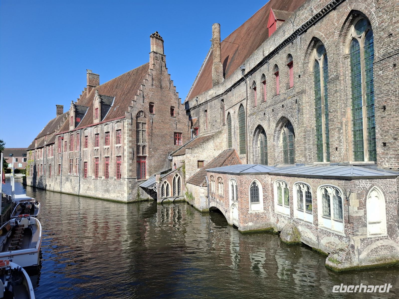das historische Sint Jans Hospital hatte eine eigene Hafenanlage an der Fracht 