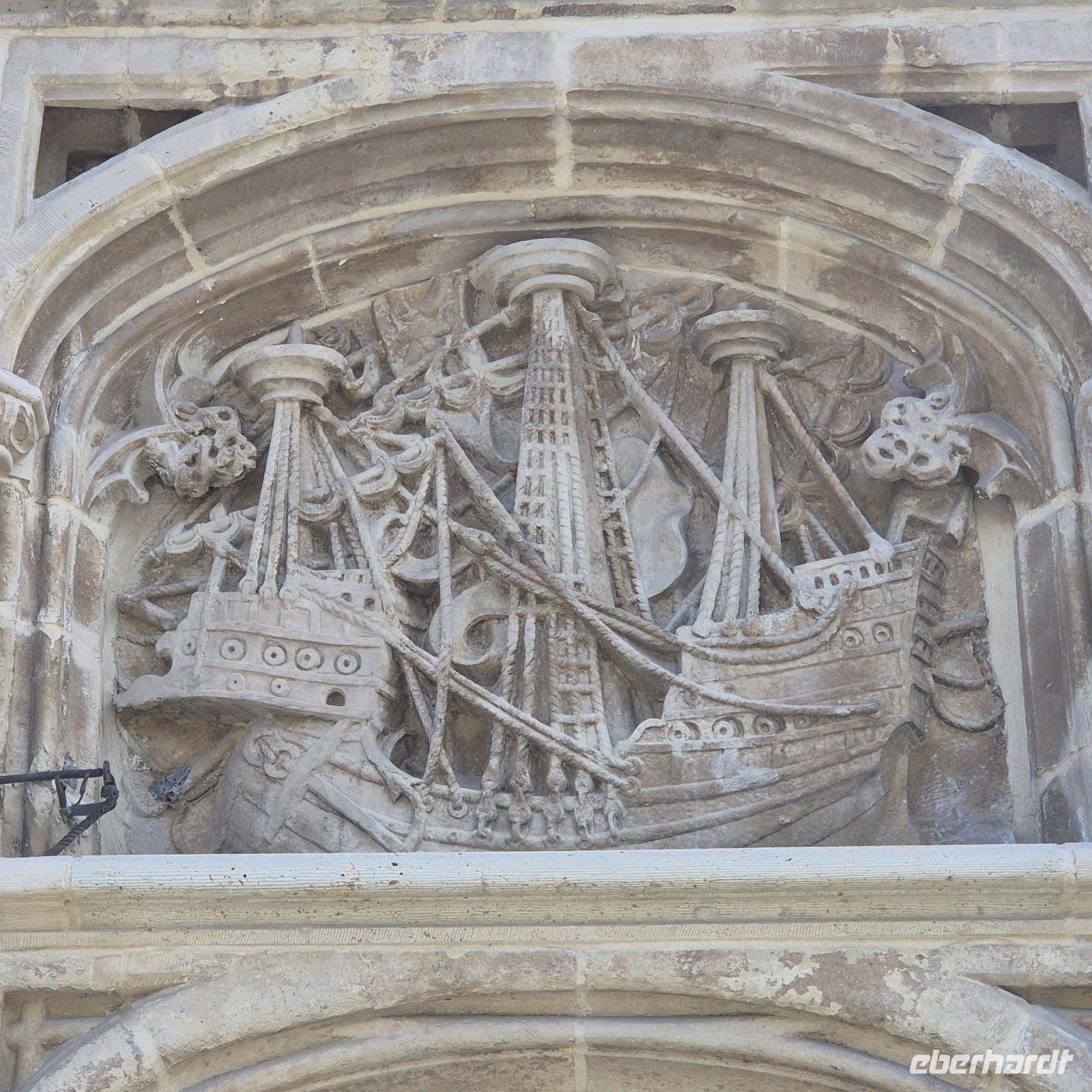 &copy;  (Eberhardt TRAVEL)
