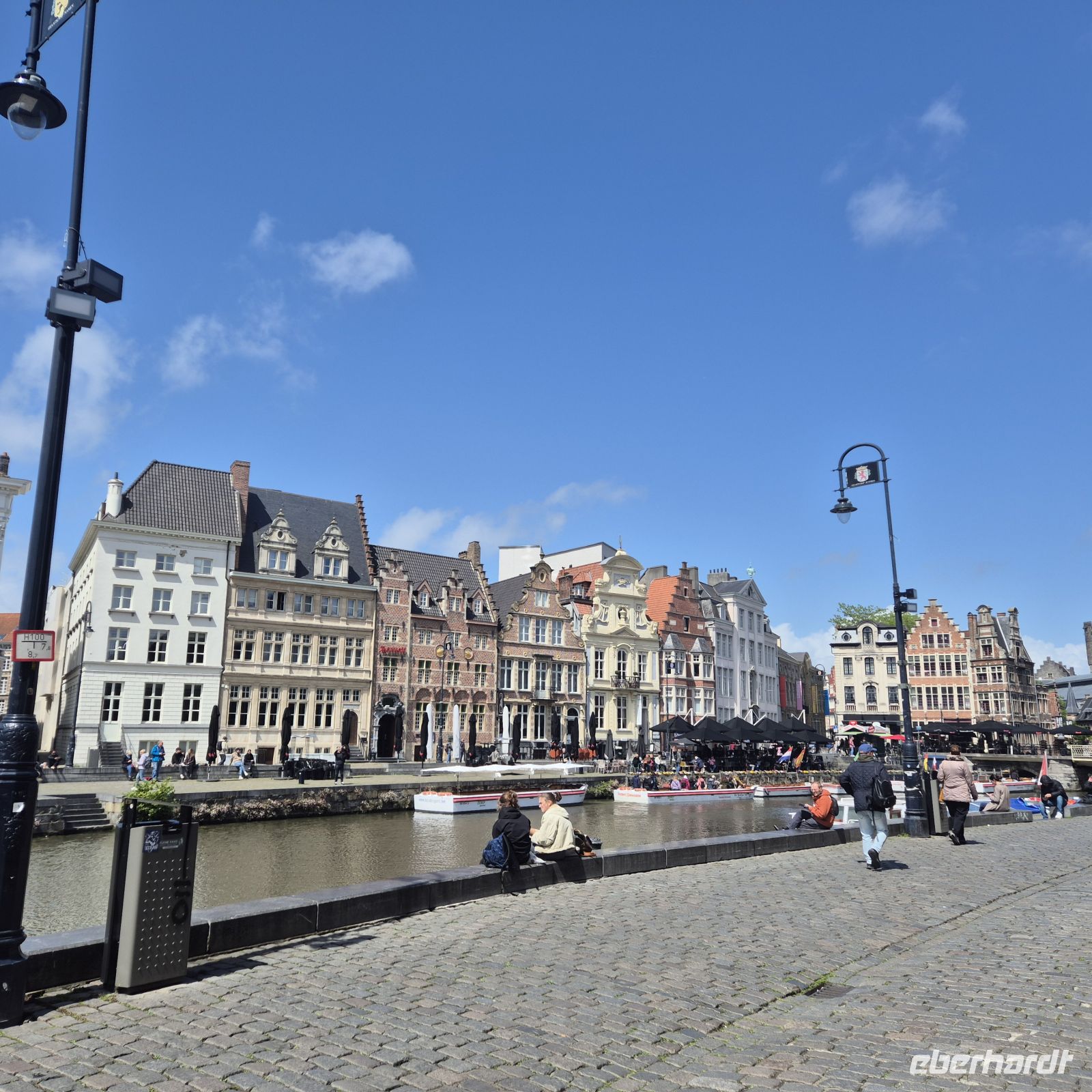 &copy;  (Eberhardt TRAVEL)