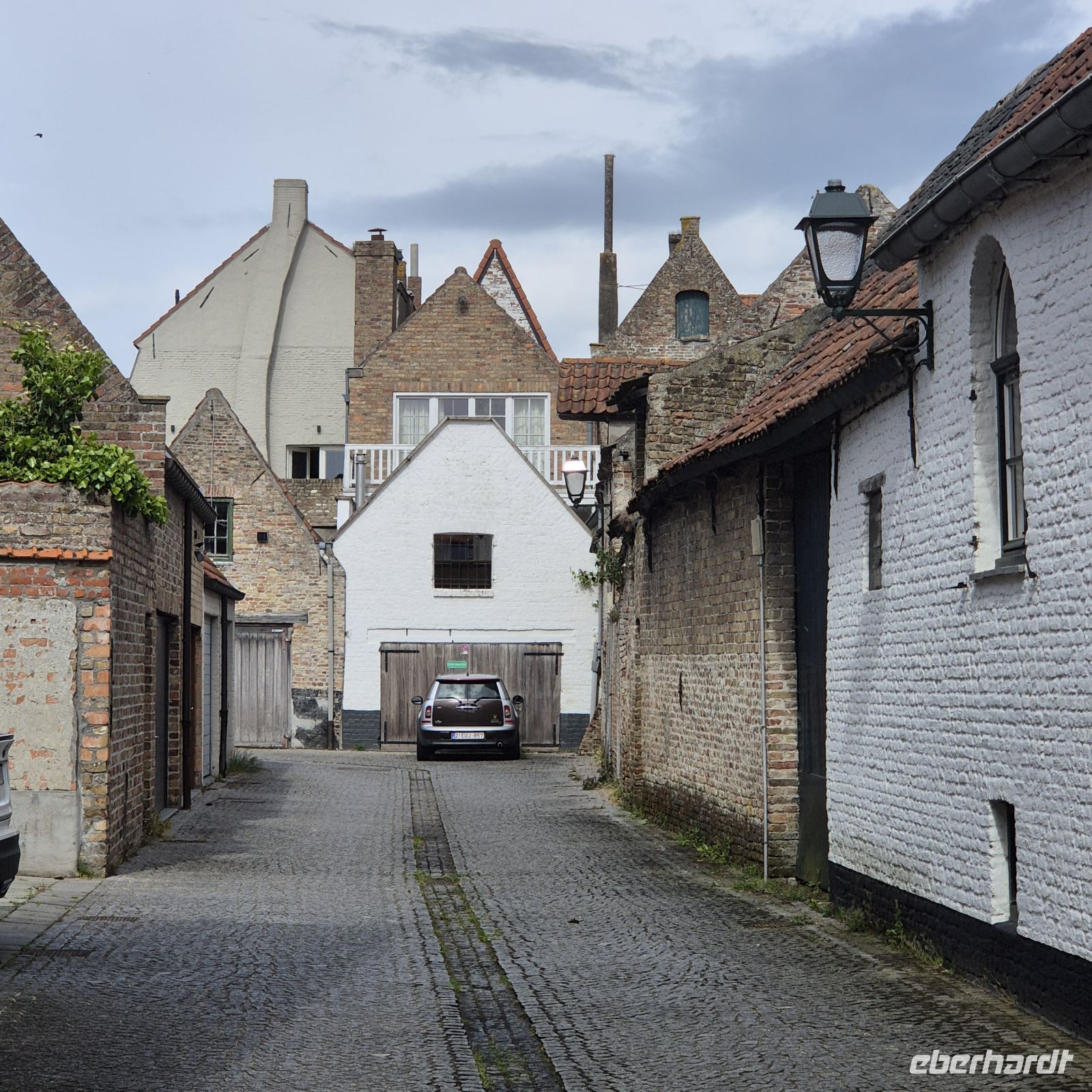 &copy;  (Eberhardt TRAVEL)