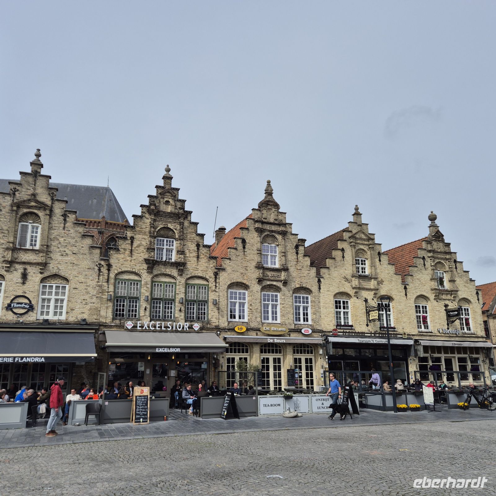 &copy;  (Eberhardt TRAVEL)