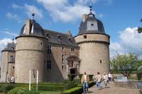 Wasserschloss Lavaux-Sainte-Anne