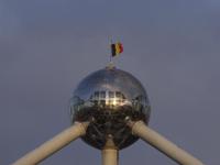 Tag 2 - 01 - Stadtrundfahrt BrÜssel - Fotostopp am Atomium (5)