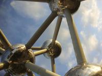 Tag 2 - 01 - Stadtrundfahrt BrÜssel - Fotostopp am Atomium (7)