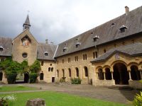 Eingang Abtei Orval, Belgien