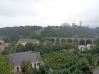 Pfaffenthal mit Kirchberg-Plateau, Luxemburg Stadt
