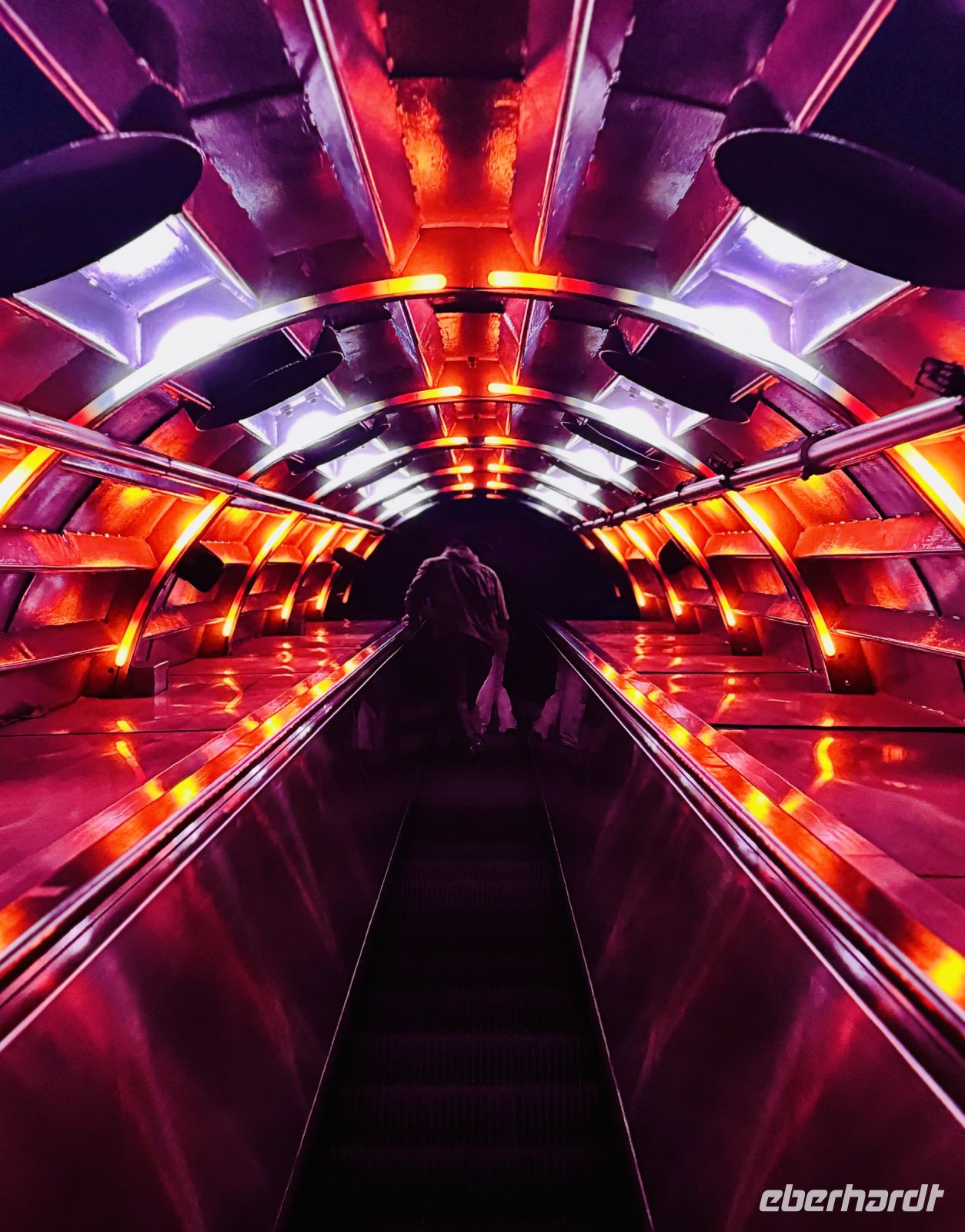 Tag 7 - Auffahrt im Atomium, Brüssel