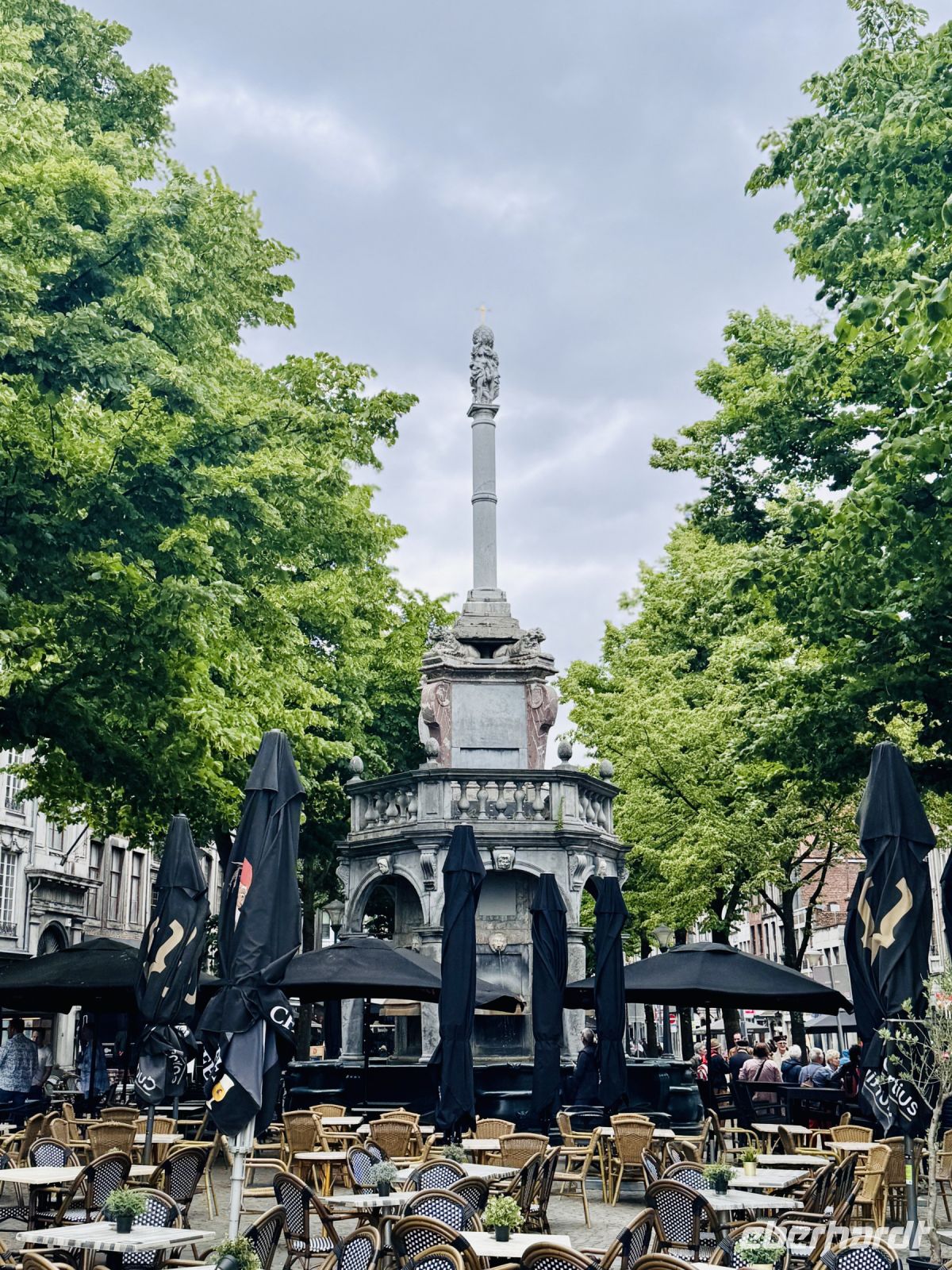 Tag 8 - Le Perron de Liège