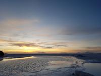 Sonnenuntergang im Salar de Uyuni in Bolivien (6)