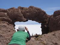 Wanderung auf der Insel Incahuasi auf dem Salzsee in Uyuni in Bolivien (13)