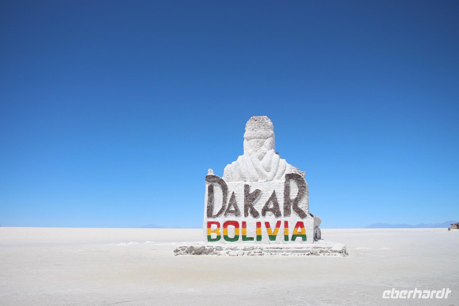 Salar de Uyuni - Denkmal Dakar Rally