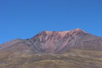 Vulkan am Salar de Uyuni