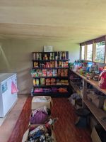 205. Zwischenstopp bei ehemaliger Nomadensiedlung, Mulu Nationalpark - Supermarkt des Dorfs