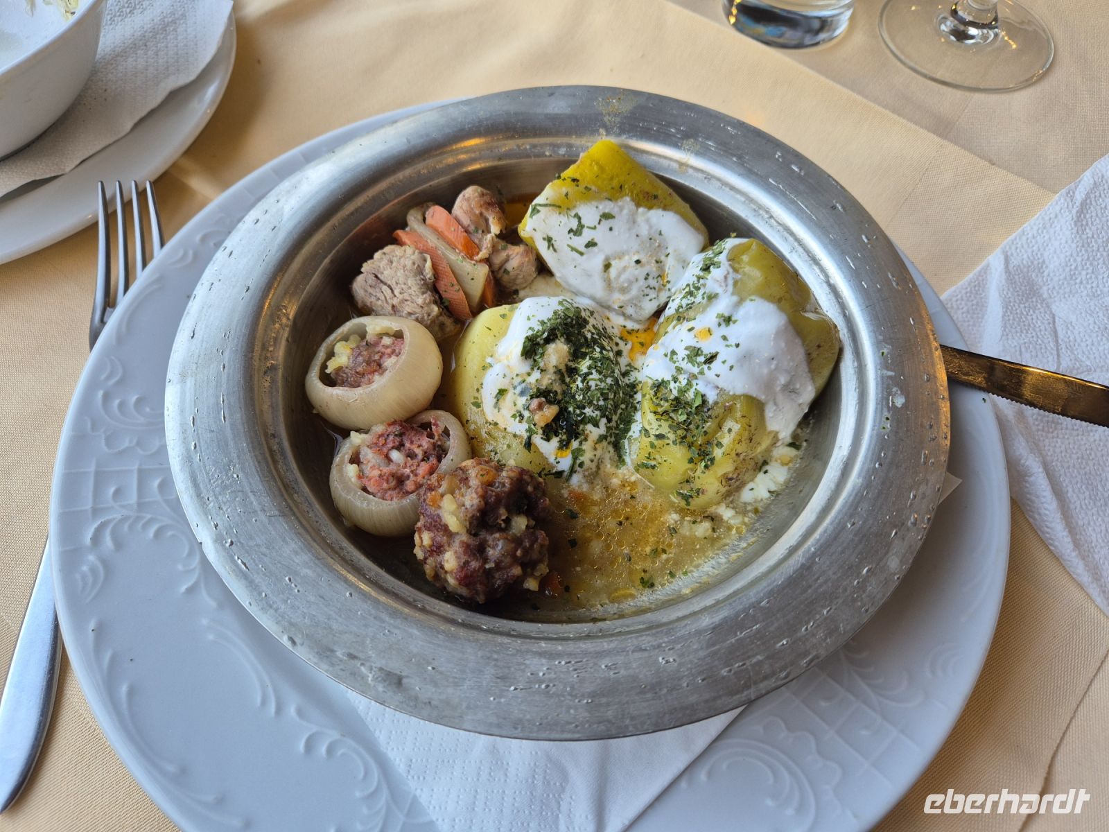 Tag 7 - Sarajevo - Lokales Abendessen in der Altstadt