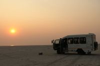 Sonnenuntergang in der Salzpfanne