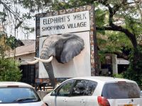 Simbabwe - Vic Falls - Elephants Walk Village