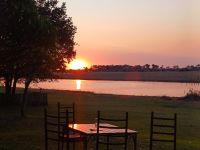 Sonnenuntergang Thamelakane River.jpg