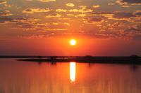 Sonnenuntergang in den Makgadikadi Salzpfannen
