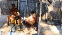 Namibia - Namushasha Heritage Centre - Schmiede = Männerarbeit